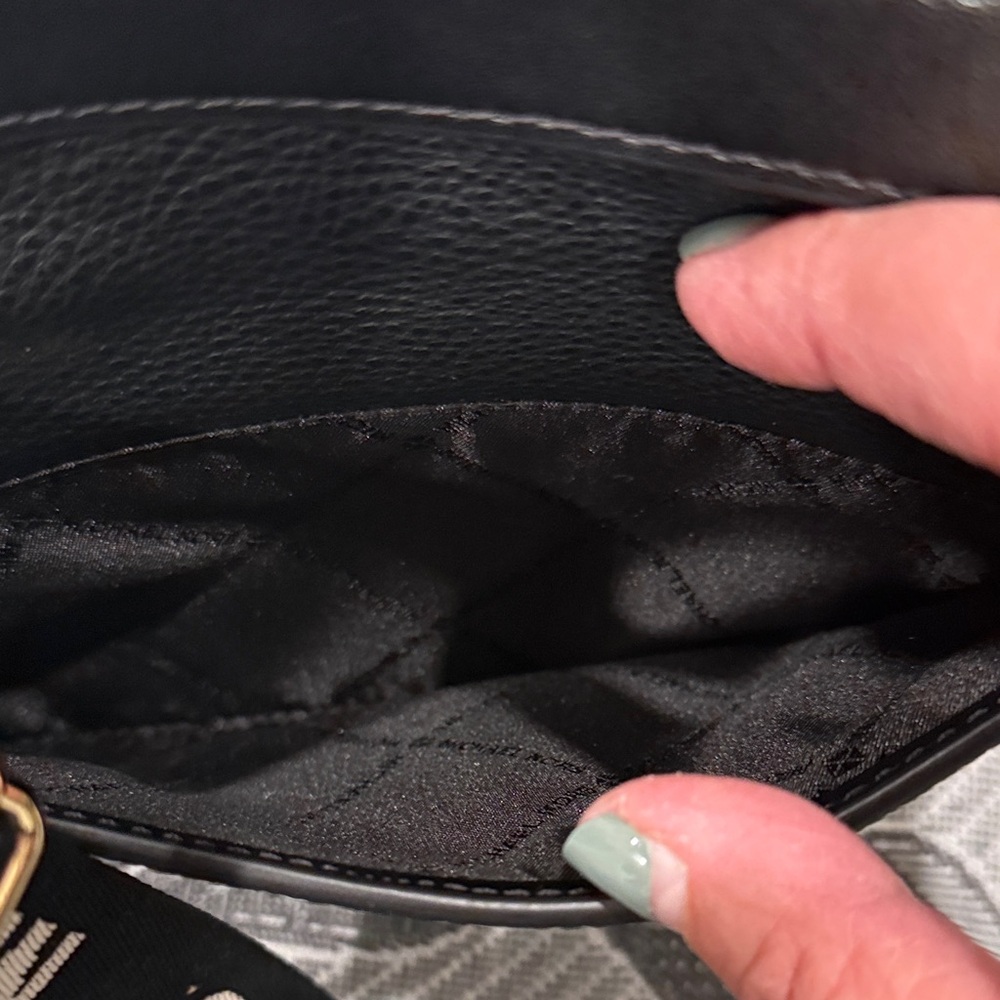 Michael Kors Jet Set Large Saffiano Black Crossbody Bag and wallet - Picture 6 of 12